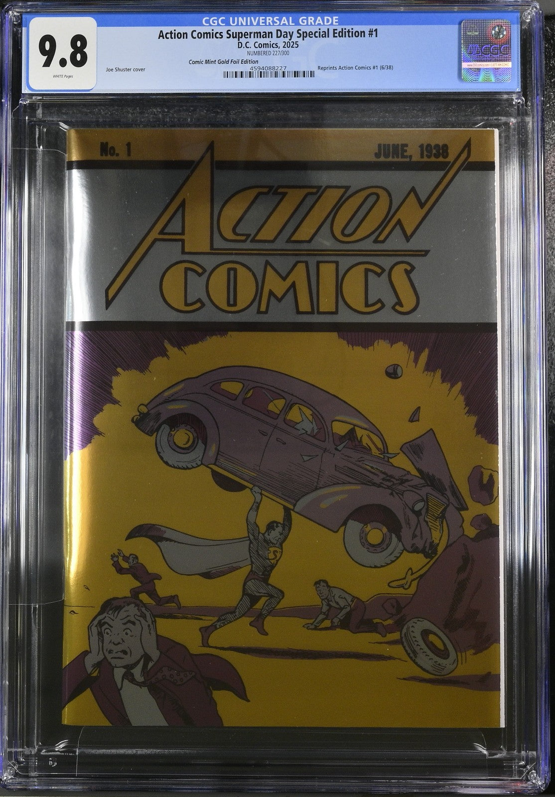 Action Comics #1 (2025) CGC 9.8 Superman Day Special Ultimate Gold Foil LTD 300